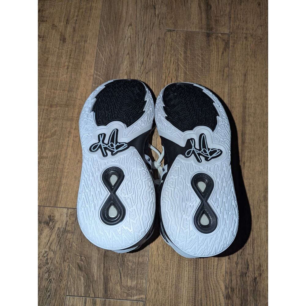 Nike Kyrie Infinity TB Promo Black‎ White Sneakers Men's Size 8 DO9616-002 - Picture 6 of 7